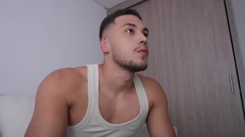 Snapshot of andy_weld chatting on October 27, 2025, 8:35 pm my onlyfans online show from October 27, 2025, 8:35 pm