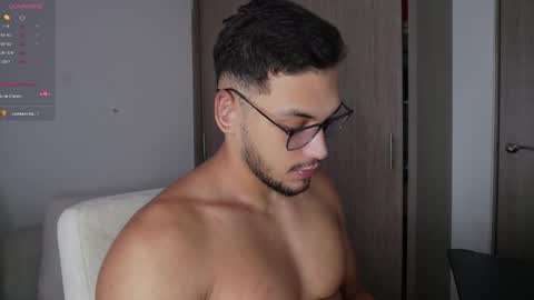 Snapshot of andy_weld chatting on November 14, 2025, 12:48 pm my onlyfans online show from November 14, 2025, 12:48 pm