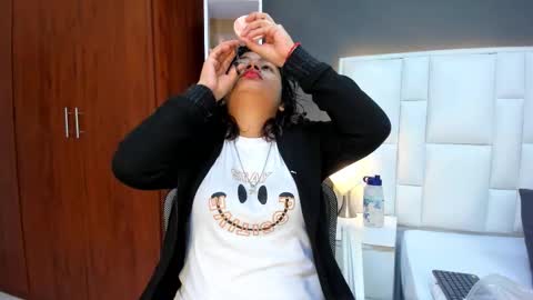 Snapshot of andyel2017 chatting on January 17, 2026, 2:44 pm Andy D online show from January 17, 2026, 2:44 pm