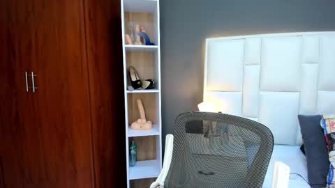 Snapshot of andyel2017 chatting on March 4, 2026, 10:54 am Andy D online show from March 4, 2026, 10:54 am