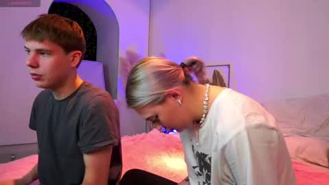 Snapshot of andyjey_ chatting on October 25, 2025, 7:08 pm Mandy and Andy online show from October 25, 2025, 7:08 pm