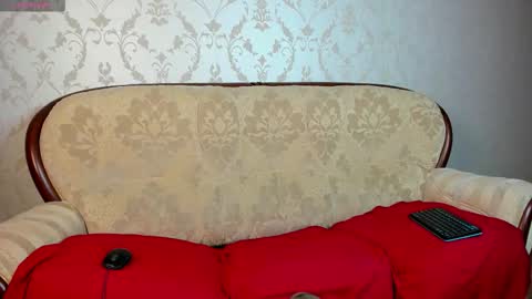 Snapshot of andyjey_ chatting on December 4, 2025, 7:11 pm Mandy and Andy online show from December 4, 2025, 7:11 pm