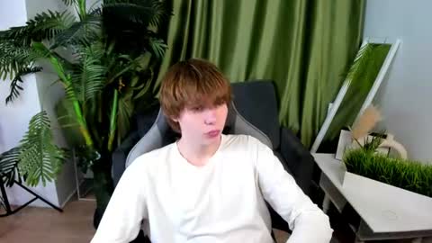 Snapshot of andyjey_ chatting on June 28, 2026, 7:53 pm Mandy and Andy online show from June 28, 2026, 7:53 pm