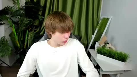 Snapshot of andyjey_ chatting on July 5, 2026, 6:59 pm Mandy and Andy online show from July 5, 2026, 6:59 pm