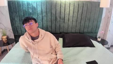 Andy Joy  online show from October 9, 2025, 11:30 am