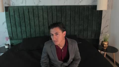 Andy Joy  online show from December 16, 2025, 11:15 am