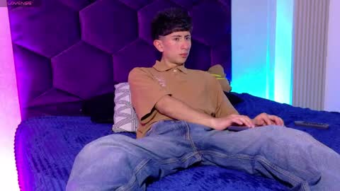 andyjustgame  online show from April 25, 2026, 4:48 am