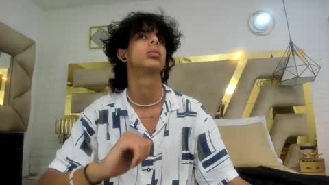 Snapshot of andyxibrat chatting on November 7, 2025, 2:39 pm andyxibrat online show from November 7, 2025, 2:39 pm