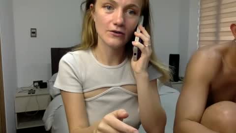 Snapshot of andyzuzka chatting on November 15, 2025, 2:57 pm andyzuzka online show from November 15, 2025, 2:57 pm