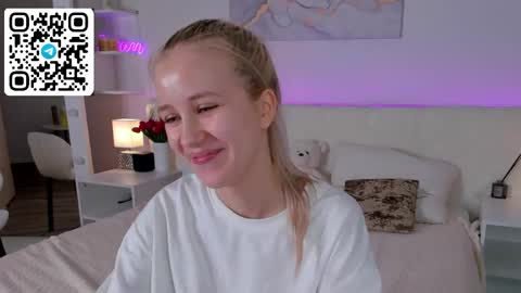 Snapshot of anellyball_ chatting on April 25, 2026, 1:41 pm Anelly online show from April 25, 2026, 1:41 pm