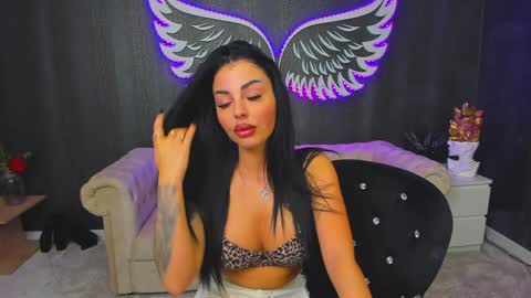 Snapshot of anemariejolie chatting on December 21, 2024, 5:18 pm Anne online show from December 21, 2024, 5:18 pm