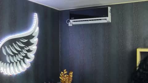 Snapshot of anemariejolie chatting on February 18, 2025, 9:20 pm Anne online show from February 18, 2025, 9:20 pm