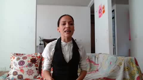Snapshot of anewday111 chatting on March 10, 2026, 2:33 pm Carolina soto online show from March 10, 2026, 2:33 pm