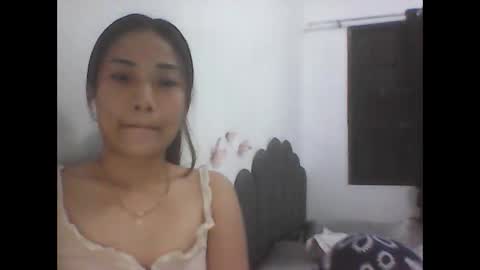 Snapshot of ange011 chatting on March 22, 2026, 1:03 pm ange011 online show from March 22, 2026, 1:03 pm