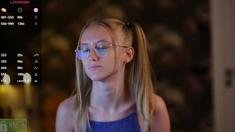 Snapshot of angeellina chatting on December 11, 2024, 5:37 pm angeellina online show from December 11, 2024, 5:37 pm