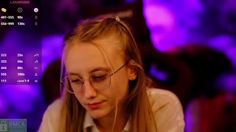 Snapshot of angeellina chatting on January 7, 2025, 9:25 pm angeellina online show from January 7, 2025, 9:25 pm