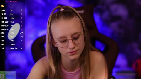 Snapshot of angeellina chatting on January 30, 2025, 8:10 pm angeellina online show from January 30, 2025, 8:10 pm