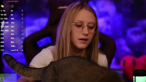 Snapshot of angeellina chatting on February 3, 2025, 11:26 pm angeellina online show from February 3, 2025, 11:26 pm