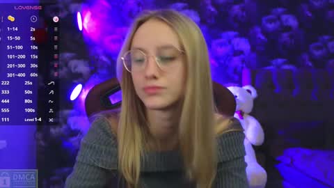 Snapshot of angeellina chatting on February 21, 2025, 11:21 pm angeellina online show from February 21, 2025, 11:21 pm