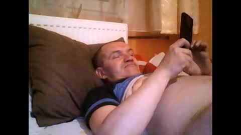 Angel online show from April 18, 2026, 9:48 pm