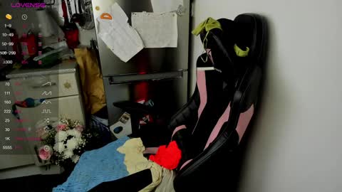 Eva online show from December 23, 2024, 1:51 am