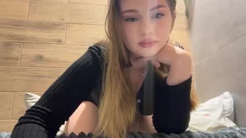 Snapshot of angel___555 chatting on July 2, 2026, 8:15 pm Angel 555 online show from July 2, 2026, 8:15 pm