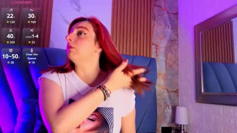 angel__red_ online show from November 19, 2025, 2:33 am