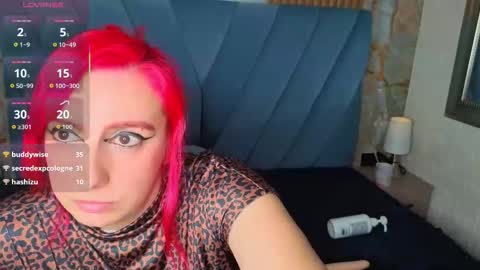 angel__red_ online show from November 30, 2025, 1:48 pm