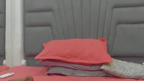 Angel online show from October 6, 2025, 3:26 am