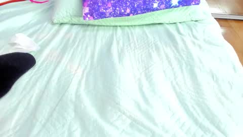  Angel  online show from March 28, 2026, 5:40 am