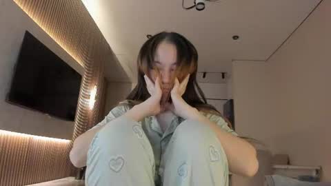 Luluu Chu  online show from July 28, 2026, 3:21 pm