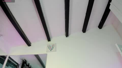 Angel Cuervo online show from May 21, 2026, 12:01 pm