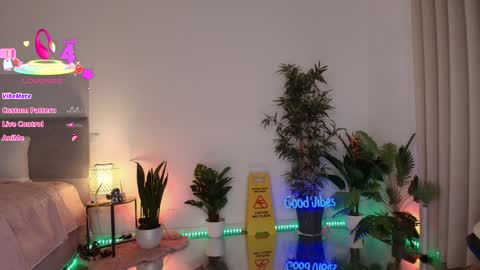 Snapshot of angel_danm_milf chatting on October 29, 2025, 10:17 am Patricia - online show from October 29, 2025, 10:17 am