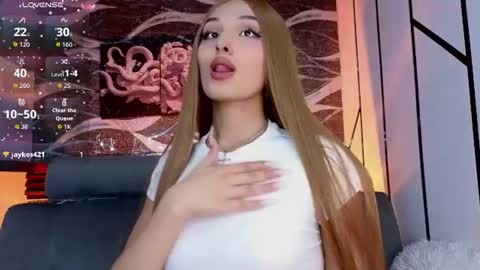 Angel-dragun online show from June 10, 2026, 3:39 am