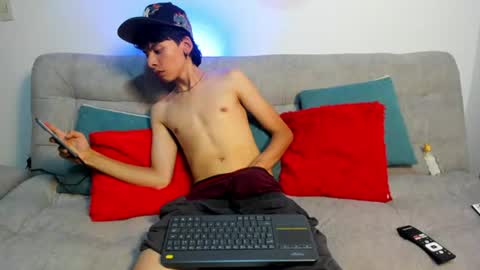 angel_dustt1 online show from June 30, 2026, 9:49 pm