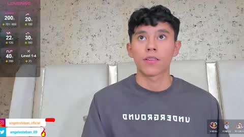 Snapshot of angel_esteban_fx chatting on January 19, 2025, 4:01 am ngel Esteban online show from January 19, 2025, 4:01 am