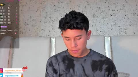 Snapshot of angel_esteban_fx chatting on February 22, 2025, 7:12 am ngel Esteban online show from February 22, 2025, 7:12 am