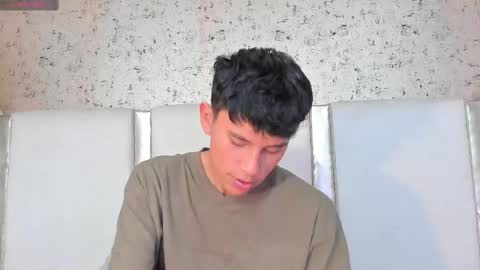 Snapshot of angel_esteban_fx chatting on February 23, 2025, 3:45 am ngel Esteban online show from February 23, 2025, 3:45 am