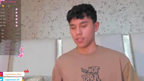 Snapshot of angel_esteban_fx chatting on February 28, 2025, 10:09 am ngel Esteban online show from February 28, 2025, 10:09 am