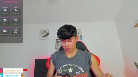 Snapshot of angel_esteban_fx chatting on October 3, 2025, 3:14 am ngel Esteban online show from October 3, 2025, 3:14 am