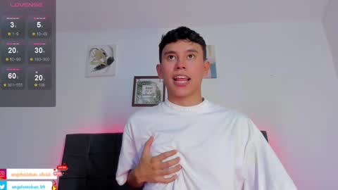 Snapshot of angel_esteban_fx chatting on October 30, 2025, 4:14 am ngel Esteban online show from October 30, 2025, 4:14 am