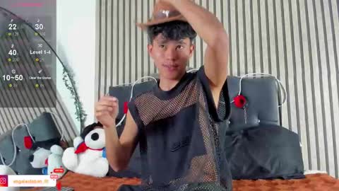 Snapshot of angel_esteban_fx chatting on February 4, 2026, 7:09 pm ngel Esteban online show from February 4, 2026, 7:09 pm