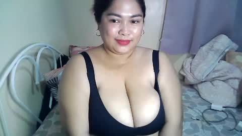 Snapshot of angel_fuckxx6969 chatting on May 19, 2026, 4:19 am angel_fuckxx6969 online show from May 19, 2026, 4:19 am