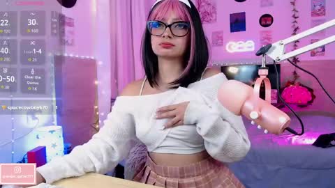 ANGEL  online show from May 13, 2026, 10:38 pm