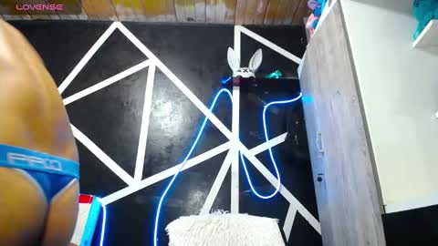 Angel online show from February 21, 2025, 2:50 am