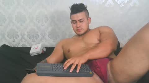 Snapshot of angel_lein chatting on November 6, 2025, 7:15 pm Angel Lein online show from November 6, 2025, 7:15 pm