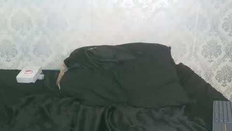 Snapshot of angel_lein chatting on November 21, 2025, 4:00 am Angel Lein online show from November 21, 2025, 4:00 am