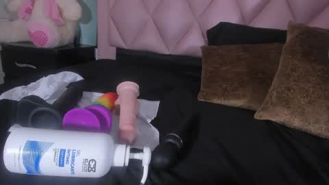 Angel  online show from January 12, 2025, 8:25 am