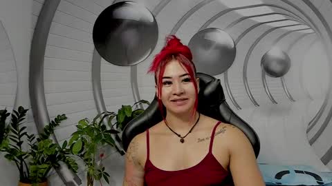 Snapshot of angel_martins chatting on December 1, 2024, 5:02 pm Angel online show from December 1, 2024, 5:02 pm