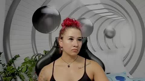 Snapshot of angel_martins chatting on December 7, 2024, 8:49 pm Angel online show from December 7, 2024, 8:49 pm